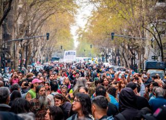 Marcha de la Bronca: Miles de argentinos protestan contra políticas de Javier Milei Los argentinos protagonizaron La Marcha de la Bronca en 30 ciudades de Argentina