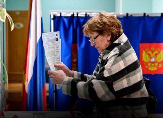 Rusia: Así se desarrolló el primer día de las elecciones parlamentarias Ciudadanos de Rusia se movilizaron a los diferentes centros de votación para ejercer su derecho al sufragio