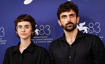 “NAZA” el impresionante documental sobre Gaza que estremece el cine de Venecia Directores de un documental sobre Gaza posan durante el Festival de Venecia 2026.