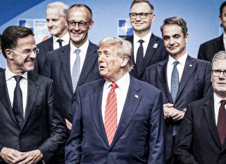 Rusia: Occidente recurre a sanciones e injerencias en su desesperación por el poder Donald Trump y varios líderes europeos durante una cumbre de la OTAN.