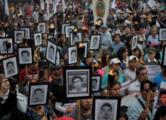 México revela nuevas pistas en el caso de Ayotzinapa Familiares de normalistas desaparecidos realizan marcha nacional