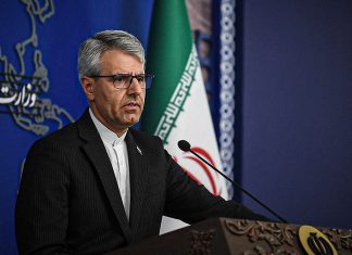 Irán advierte a Seúl sobre respaldo a agresiones militares de Estados Unidos Portavoz de Irán durante una declaración sobre la participación militar de Corea del Sur.