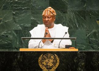 Ghana ante la ONU: La esclavitud enriqueció al mundo y empobreció a África John Dramani Mahama durante su discurso ante la Asamblea General de la ONU en Nueva York.