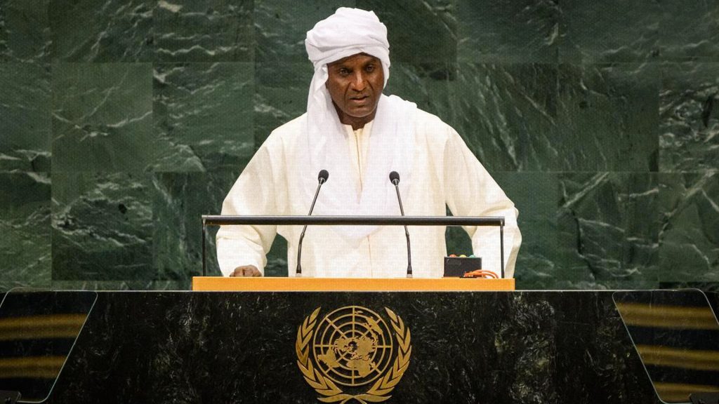 Lamine Zeine Ali Mahaman durante su discurso ante la Asamblea General de la ONU.
