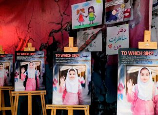 Irán apertura año escolar con homenaje a las víctimas de la escuela de Minab Recorrido fotográfico en homenaje a las decenas de víctimas de la agresión de Estados Unidos contra la escuela de Minab, en Irán.