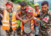 Nepal rescata con vida a dos trabajadores atrapados durante nueve días Rescatistas trasladan a un trabajador rescatado tras permanecer nueve días atrapado en un túnel en Nepal