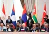 Putin demanda una ONU sin hegemonías y llama a fortalecer el orden multipolar Líderes de Rusia, Tayikistán y Pakistán durante la reunión OCS Plus en Bishkek