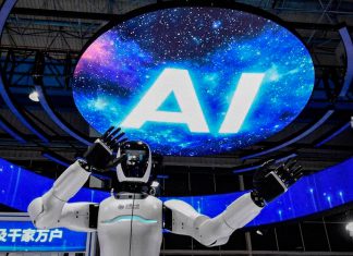 China lleva la inteligencia artificial a la economía real Robot humanoide con inteligencia artificial durante una exposición tecnológica en China