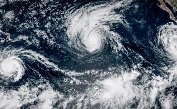 El Niño generó rara sucesión de 3 huracanes en el Pacífico Imagen satelital de tres huracanes formados simultáneamente en el Pacífico.