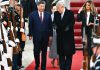 Trump presiona contra China, pero se acerca a Xi Donald Trump recibe a Xi Jinping en la Base Conjunta Andrews durante su visita de Estado a Estados Unidos.