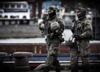 Alemania refuerza el puerto de Hamburgo para operaciones militares de la OTAN Militares de Alemania en Puerto de Hamburgo