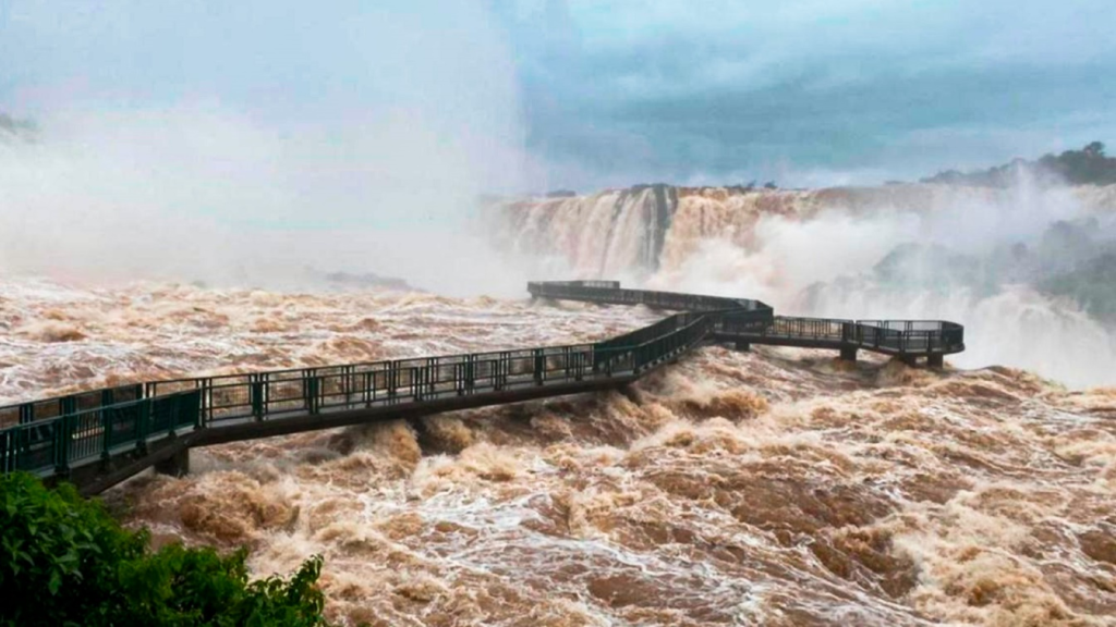 Pasarela de las Cataratas del río Iguazú