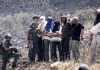 Colonos israelíes disparan contra palestinos Colonos israelíes acompañados por soldados del Ejército de Israel / ARCHIVO
