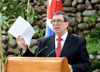 Cuba denuncia amenazas de Estados Unidos en la ONU Bruno Rodríguez, canciller de Cuba, en conferencia de prensa denunciando las presiones y amenazas de Estados Unidos contra Estados miembros de la ONU