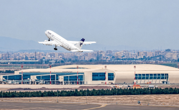 Irak reabre el tráfico aéreo con Irán Aeropuerto Internacional de Nayaf, en Irak / ARCHIVO