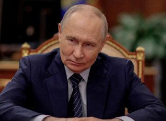 Kremlin: Ucrania pagará un alto precio por los ataques contra civiles en Rusia El presidente de Rusia, Vladímir Putin, durante una ronda de prensa en Moscú