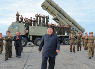Pionyang prueba un nuevo torpedo supersónico Kim Jong-un inspeccionó los ensayos del Zam-2.0