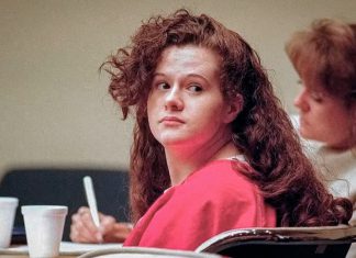 Tennessee suspende ejecuciones tras fallido procedimiento de inyección letal La estadounidense Christa Pike en audiencia de juicio en 2001