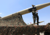 Yemen amenaza con responder a Arabia Saudí tras nuevos bombardeos Yemen advirtió sobre una posible respuesta contra Arabia Saudí tras denunciar nuevos ataques contra su territorio.
