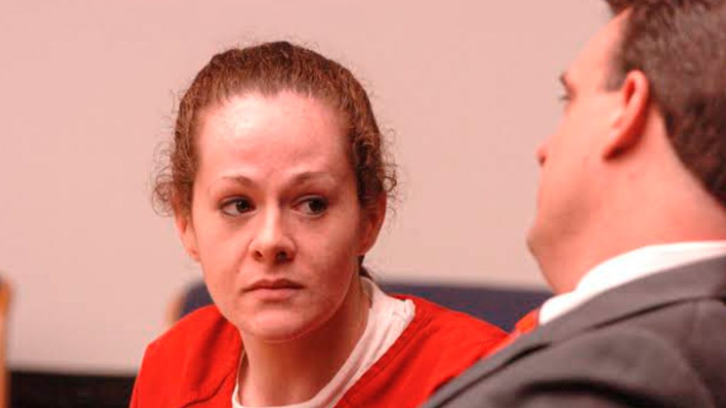 Christa Gail Pike durante una comparecencia judicial en Tennessee.