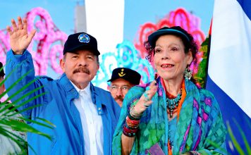 Amplio respaldo de los nicaragüenses al Gobierno de Nicaragua Los copresidentes de Nicaragua, Daniel Ortega y Rosario Murillo, durante el acto central por el 45 aniversario del Ejército de Nicaragua.