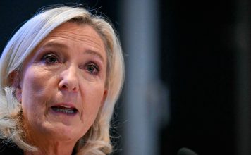 Marine Le Pen advierte que Francia ya no puede seguir financiando a Ucrania Marine Le Pen, política francesa, que advierte sobre la falta de recursos para financiar a Ucrania.