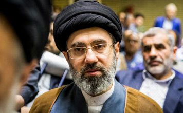 Jamenei: Estados Unidos e Israel no pudieron debilitar la seguridad interna de Irán Mojtaba Jamenei, líder supremo de Irán, durante una aparición pública.