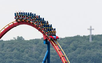 Six Flags cierra 10 montañas rusas tras muerte de visitante en Estados Unidos Montaña rusa de Six Flags