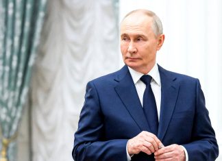 Rusia: Estados Unidos comienza a pagar el precio de sus propias sanciones Vladímir Putin, presidente de Rusia, durante las tensiones por las sanciones estadounidenses y el suministro de combustible ruso.