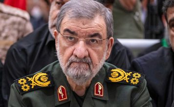 Irán rechaza entregar su uranio enriquecido a Estados Unidos El secretario del Consejo Supremo de Seguridad Nacional de Irán, Mohsen Rezaei