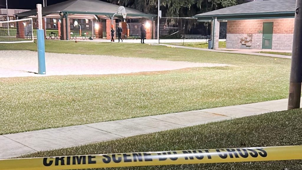 Imagen del despliegue de la Policía de Tallahassee después del ataque