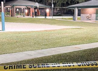 Tiroteo en Florida deja 12 heridos, entre ellos seis menores de edad Imagen del despliegue de la Policía de Tallahassee después del ataque