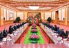 China propone cuatro principios para la paz en África Xi Jinping y representantes de Togo y China durante una reunión oficial en Beijing.
