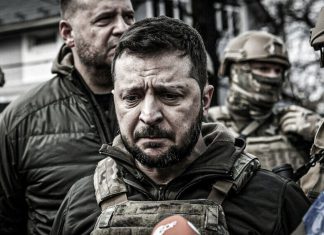 Rusia denuncia vínculos de Ucrania con cárteles mexicanos Volodímir Zelenski con indumentaria militar en una imagen de archivo.